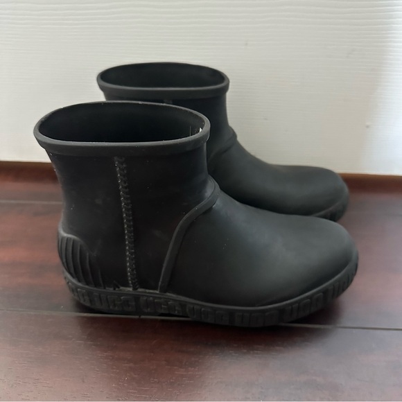 Size 1 Unisex Kids Ugg Drizlita Rubber Rain Boots - Picture 3 of 8